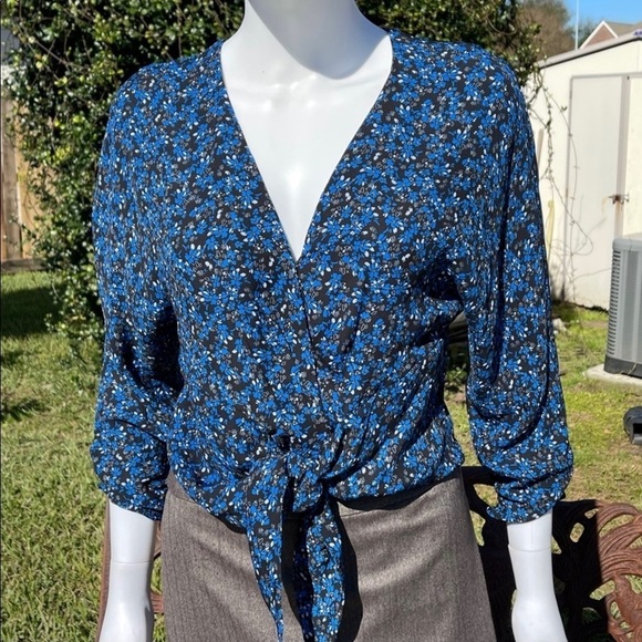 NWT PARKER Flirty Boho Tie Front Wrap Cropped Fit Long Sleeve Blouse - Picture 3 of 13